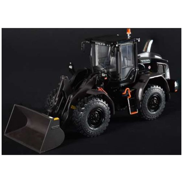 Volvo L60H Wheel Loader Ltd 999pcs Black Edition w/Bucket on Michelin 20-5 R25 XHA2