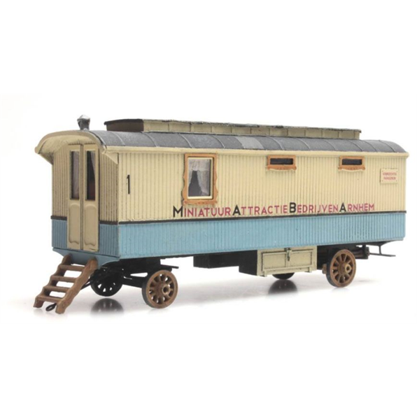 Fairground Living Wagon 1:87 Ready-Made, Painted