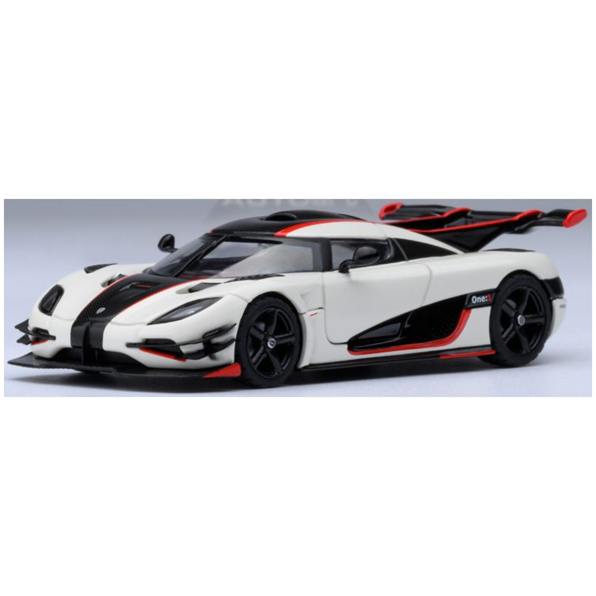 Koenigsegg One: 1 Pebble White/Carbon Black/Red Accents