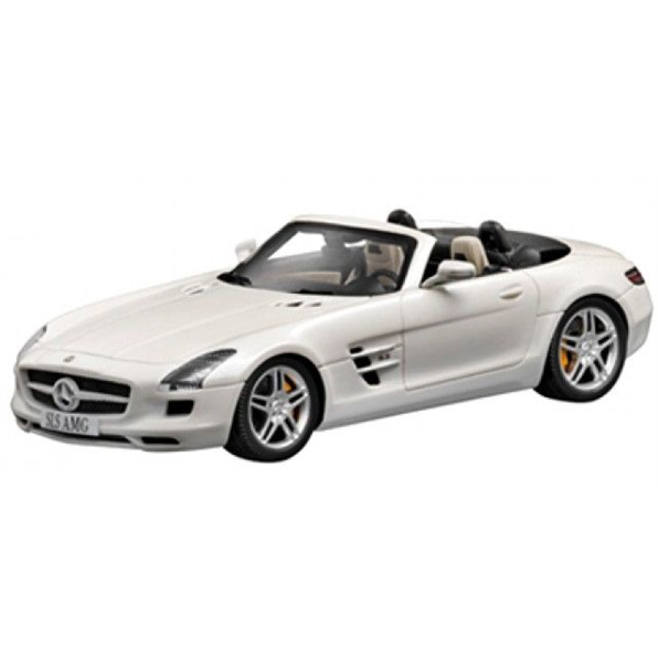 Mercedes SLs AMG Roadster - White