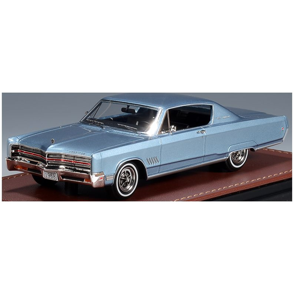 Chrysler 300 Sky Blue Metallic 1968