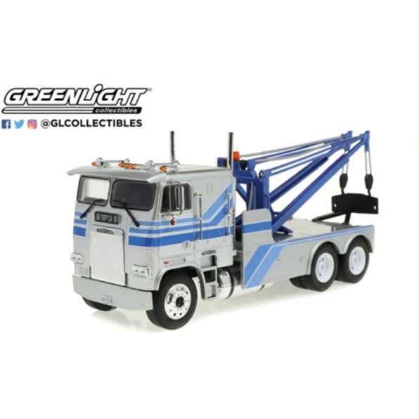 Freightliner FLA 9664 Tow Truck Silver w/Blue Stripes 1984