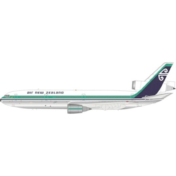 McDonnell Douglas DC-10-30 Air New Zealand ZK-NZT w/Stand