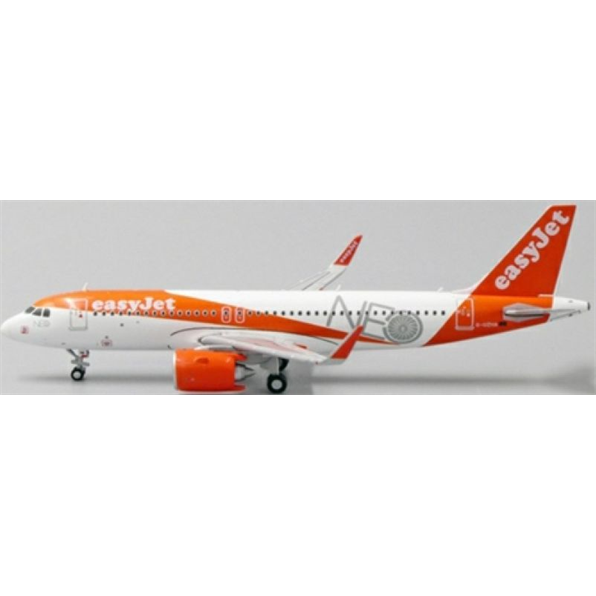 Airbus A320NEO Easyjet NEO G-UZHA w/Antenna