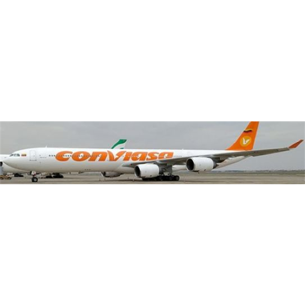 Airbus A340-600 Conviasa YV3533 w/Antenna