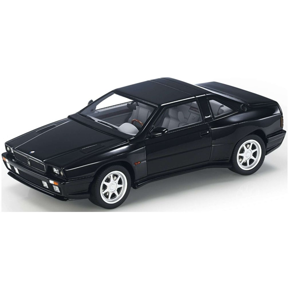 Maserati Shamal Black