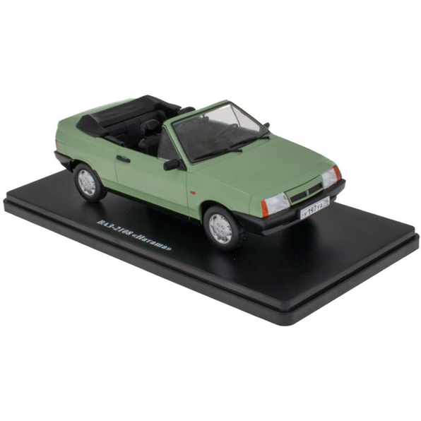 VAZ-2108 'Natasha' Lada - Green - 1:24 Blister can be squashed