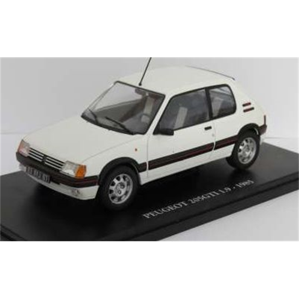 Peugeot 205 Gti 1.9 - 1985 1:24 European Vintage Cars - Cased