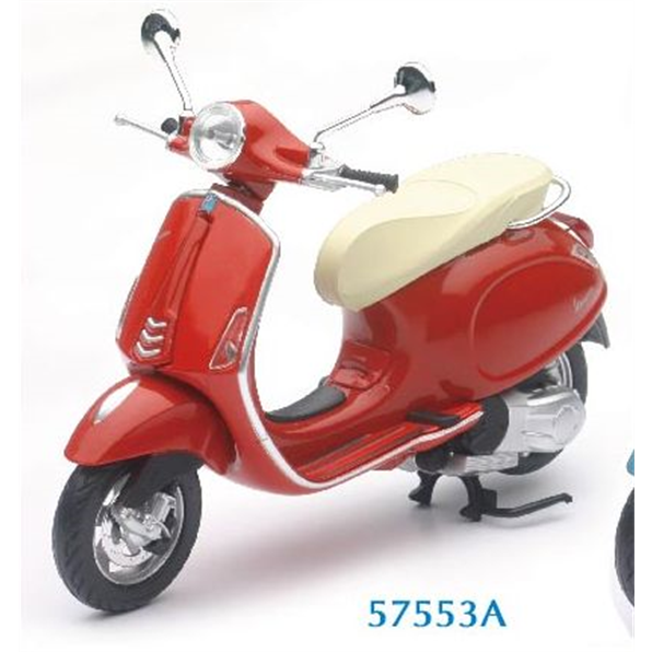 Vespa Primavera Red