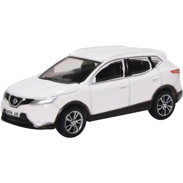 Nissan Qashqai J11 Storm White