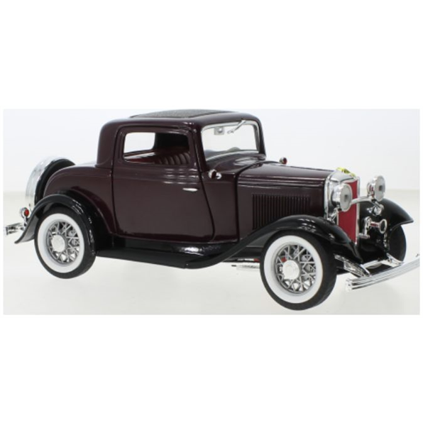 Ford 3 Window Coupe Dark Violet/Black 1932