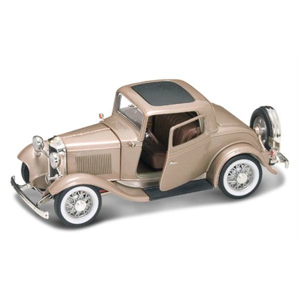 Ford 3-Window Coupe Gold 1932