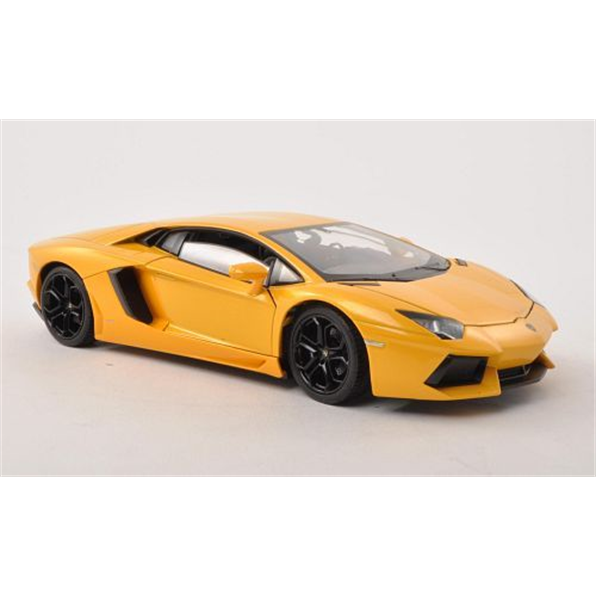 Lamborghini Aventador LP700-4 - Yellow