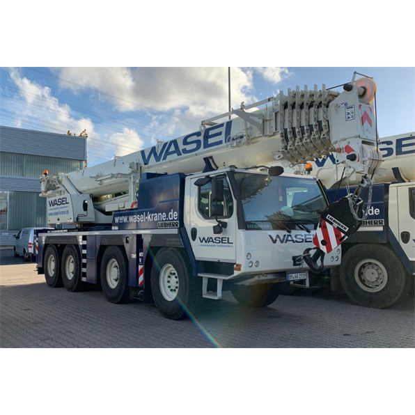 Liebherr LTM 1090-4.2 'Wasel'